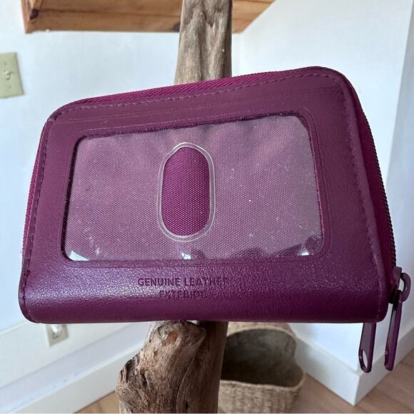 Buxton - Leather RFID Card And Coin Wallet, burgundy - Picture 2 of 8